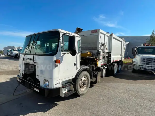 2016 Autocar ACX Xpeditor