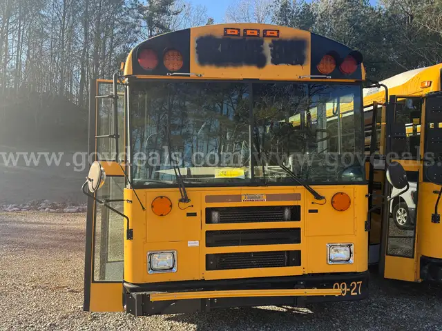 2009 Thomas Saf-T-Liner MVP EF