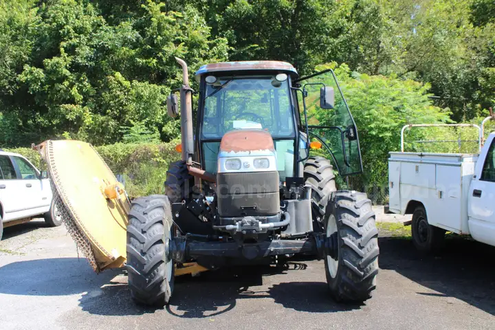 2014 Holland Tractor