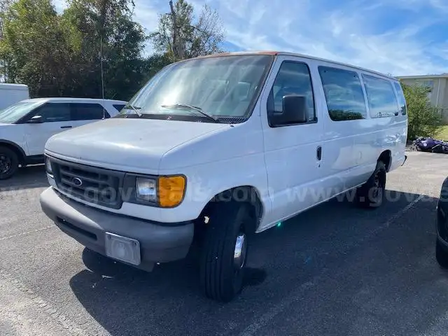 2004 Ford Econoline