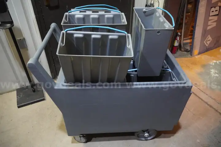 Follett Ice Caddy
