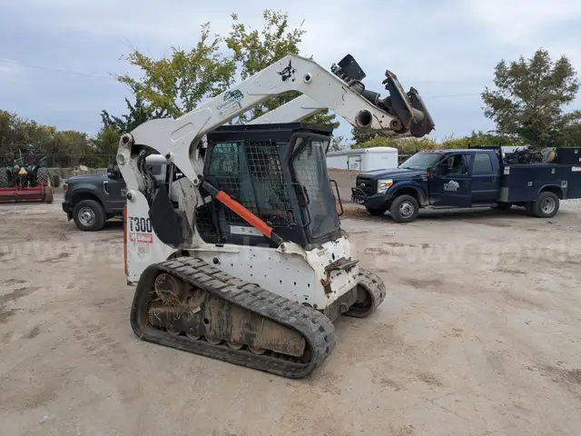 2008 Bobcat T300