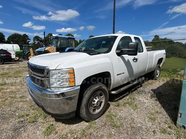2013 Chevrolet Silverado 2500HD Work Truck Ext. Cab Long Box 4WD