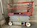 Skyjack scissor lift