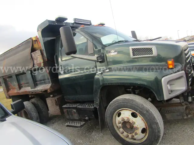 2007 Chevy  C7500  #86