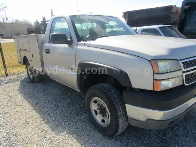 2005 Chevrolet Silverado #308