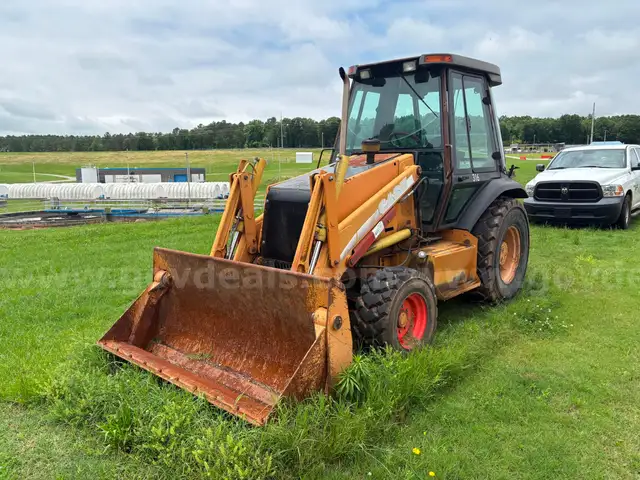 Case 570MXT Loader