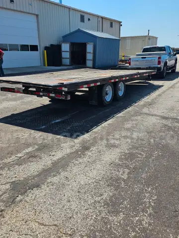 DECKOVER HYDRAULIC TILT SINGLE WHEEL TRAILER