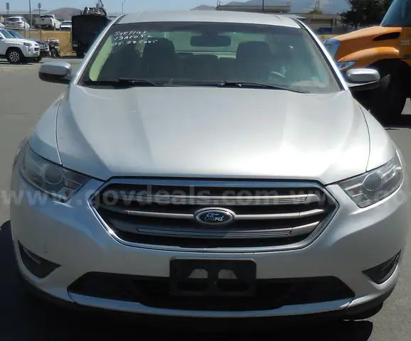 2013 Ford Taurus