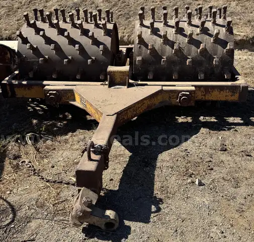 Sheepsfoot Roller