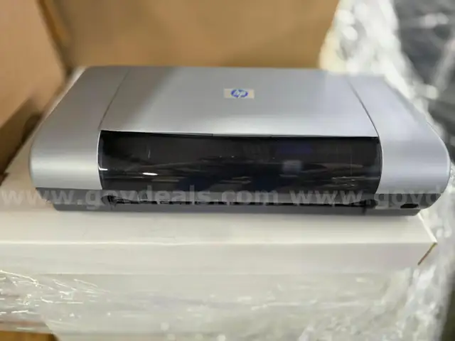 Lot of 6 Dell desktops, 17 Dell laptops, 17 Dell Monitors, 1 HP portable printer, and accessories