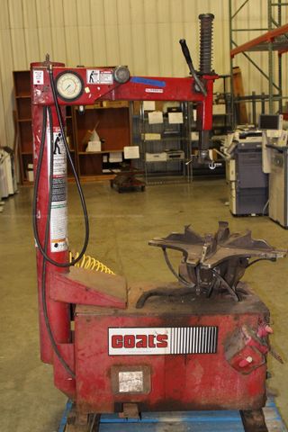 COATS Rim Clamp 5040A | AllSurplus