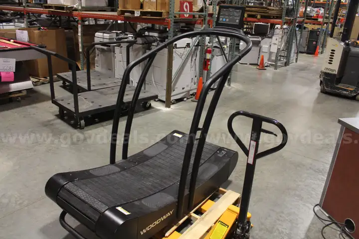 Woodway CURVE Sprinter&#x27;s Treadmill