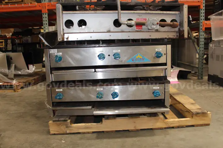 (3) Castle Comstock-Castle Stove Co. commercial natural gas ranges