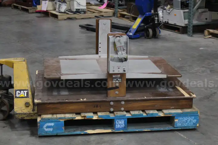 (1) Lafayette Instrument Co. Model 16020 Experimental Tilt Platform
