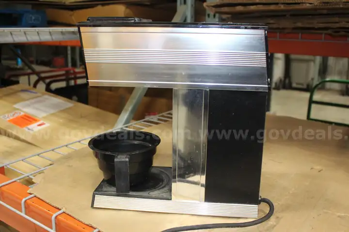 (1) Bunn A-10 Series Coffee Brewer