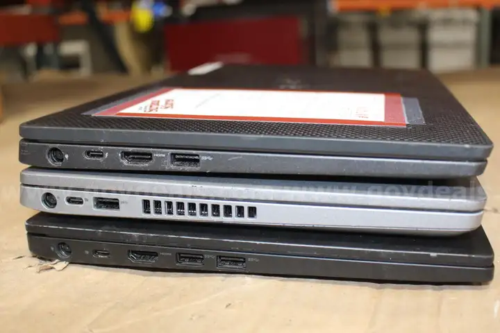 (3) Dell Latitude Laptops &#x2013; 2018 &#x26; 2020 Models &#x2013; i5/i7 &#x2013; 16GB RAM &#x2013; 256GB/512GB SSD &#x2013; Powers On &#x2013; Issues Noted
