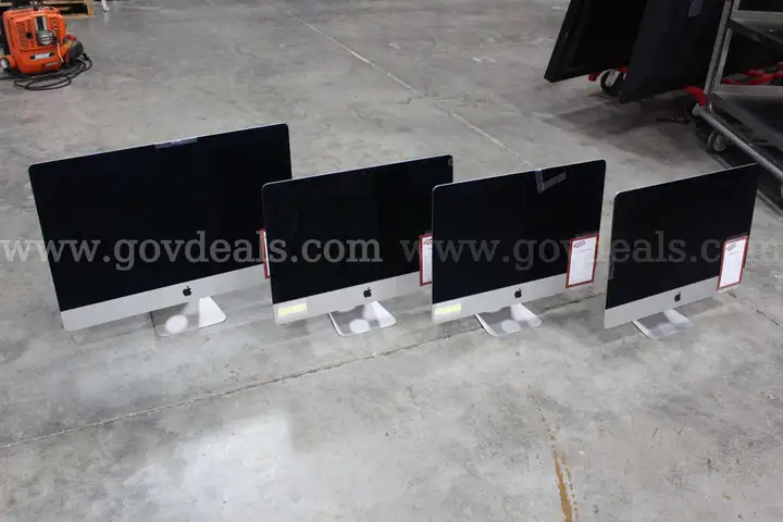 Lot of (4) Apple iMac All-In-One Computers