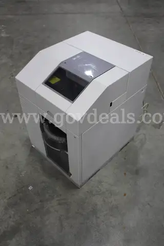 (1) Agilent G1600AX 3D Capillary Electrophoresis Machine