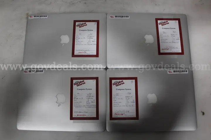 Lot of (4) 2015 Apple MacBook Air Laptops