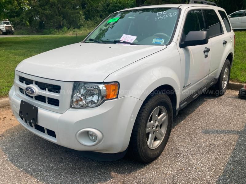 Ford escape store hybrid 4wd