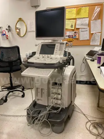 Toshiba TUS-A500 Sonogram Machine and Biodex 058-710 Sound Pro Table