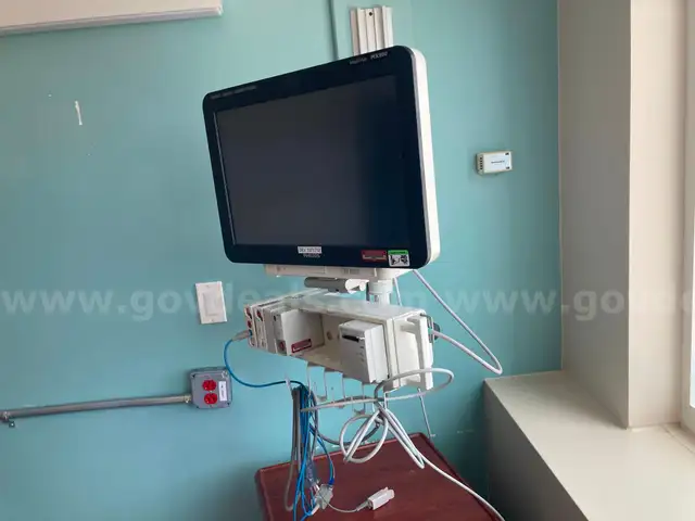 Lot of 3:  Philips IntelliView MX800 Patient Monitors - mounted to wall