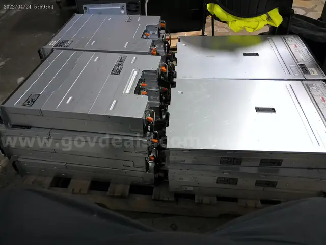 POWER ON DELL SERVERS - 14 UNITS