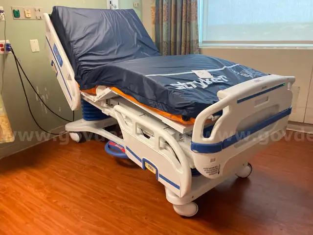 Stryker 3005S3 PX4 Med-Surg Hospital Bed