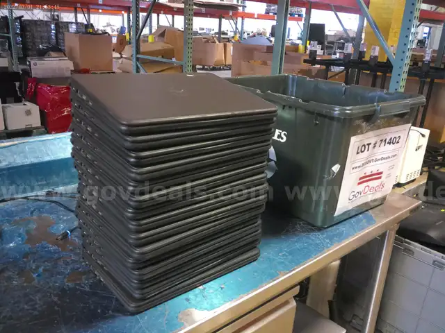 Laptops - 15 units -