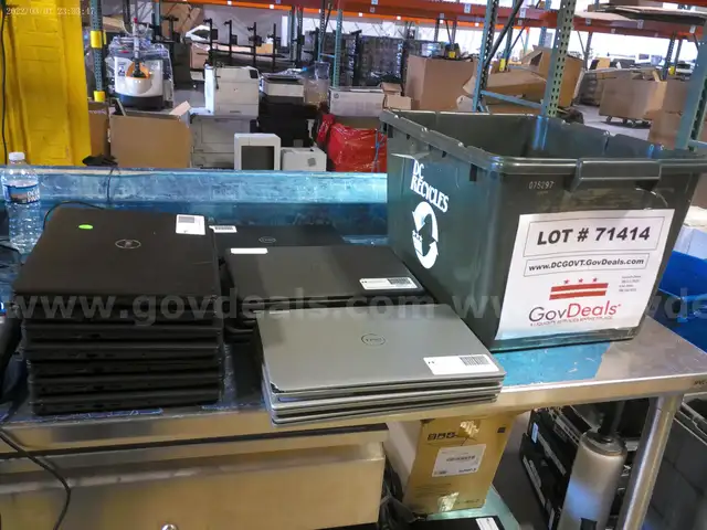 Laptops - 15 units -