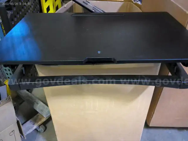 VARIDESK - 7 UNITS