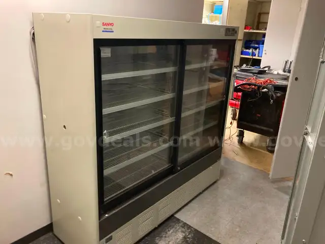 Sanyo Medicool MPR-1014 Pharmaceutical Refrigerator