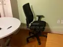 Lot of 31 rolling office chairs