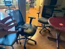 Lot of 31 rolling office chairs