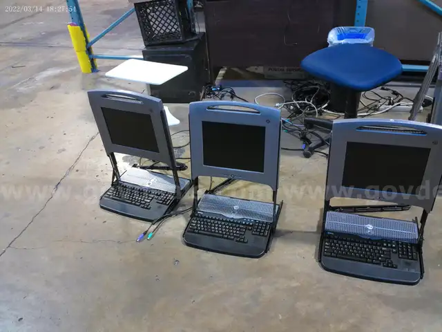 DELL SERVER CONSOLE LCD 3-UNITS