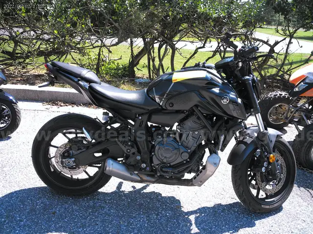 2022 YAMAHA 700 CP2  MOTORCYCLE