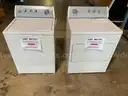 WHIRLPOOL WASHER AND DRYER SET