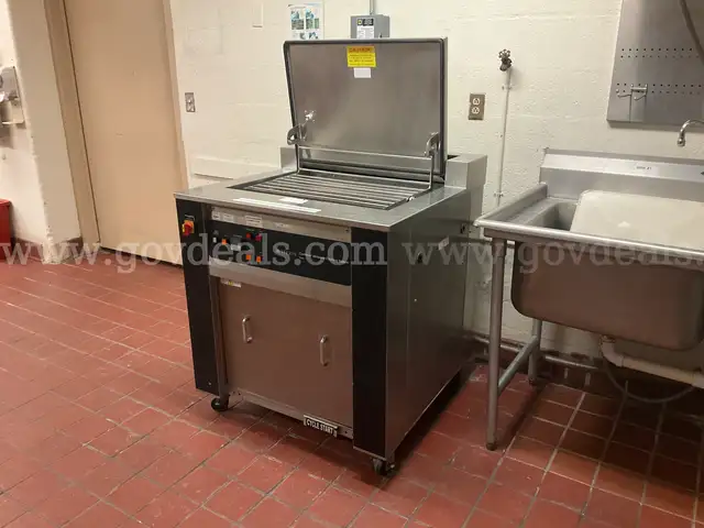 Steris CR12 Caviwave Ultrasonic Cleaning System
