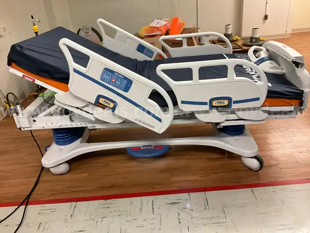 Stryker 3005S3 PX4 Med-Surg Hospital Bed