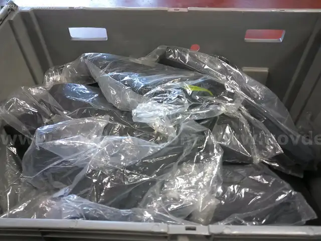 ANSI CERTIFIED REVERSIBLE RAINCOAT - 15 UNITS