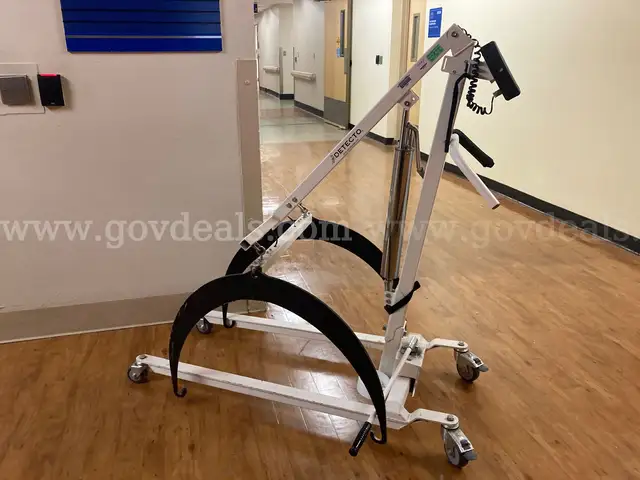 Cardinal/Detecto IB400 Patient Lift