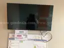 Lot of 4 Samsung 40&#x27;&#x27; Smart TVs with wall mounts