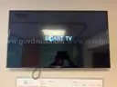 Lot of 4 Samsung 40&#x27;&#x27; Smart TVs with wall mounts