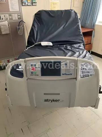 Stryker 2141 InTouch Critical Care Hospital Bed