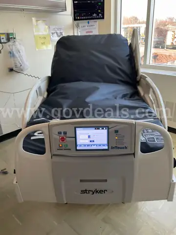 Stryker 2141 InTouch Critical Care Hospital Bed