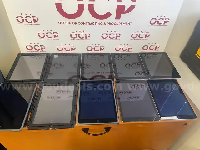 Apple iPads - 20 UNITS (PARTS ONLY)