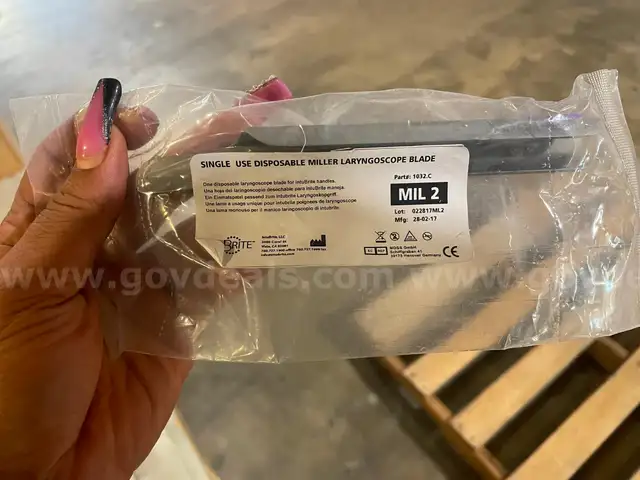 Laryngoscope Blades/Handles - Various Sizes (1383 UNITS)