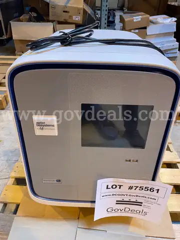 Applied Biosystems QuantStudio Dx