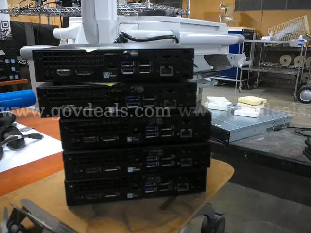 DELL Mini Desktop Computers - lot of 5